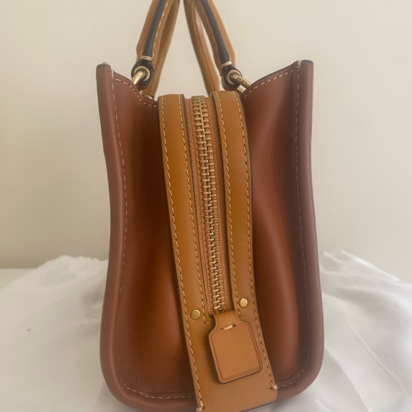 COACH 1941 Rogue 17 / Signature Textile Jacquard / Duck Motif - Picture 6 of 16